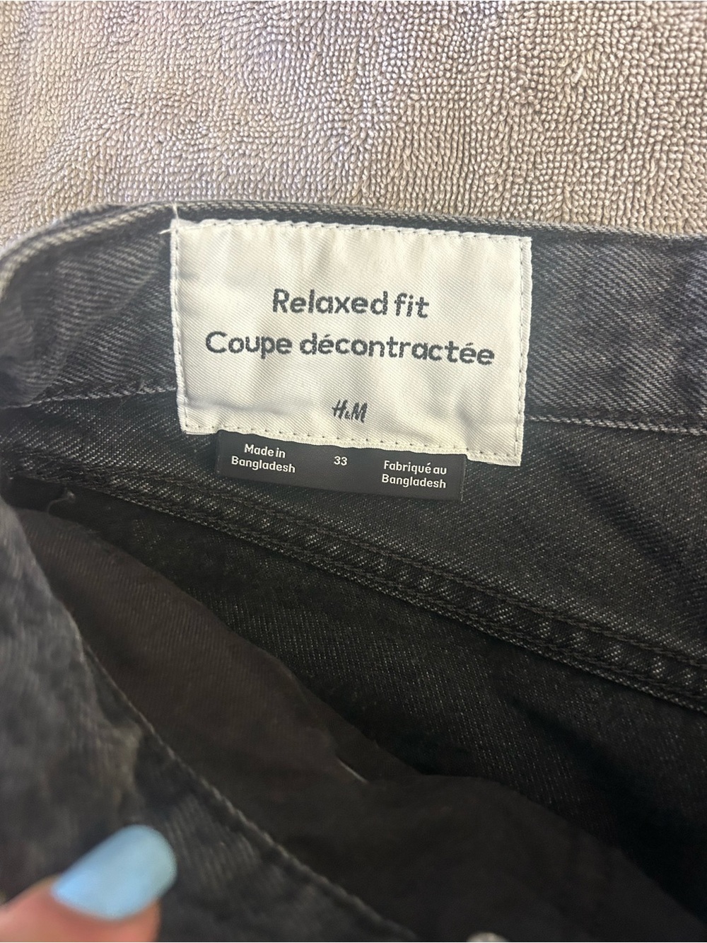 H&M Men's Washed Black Denim Shorts - Picture 3 of 3
